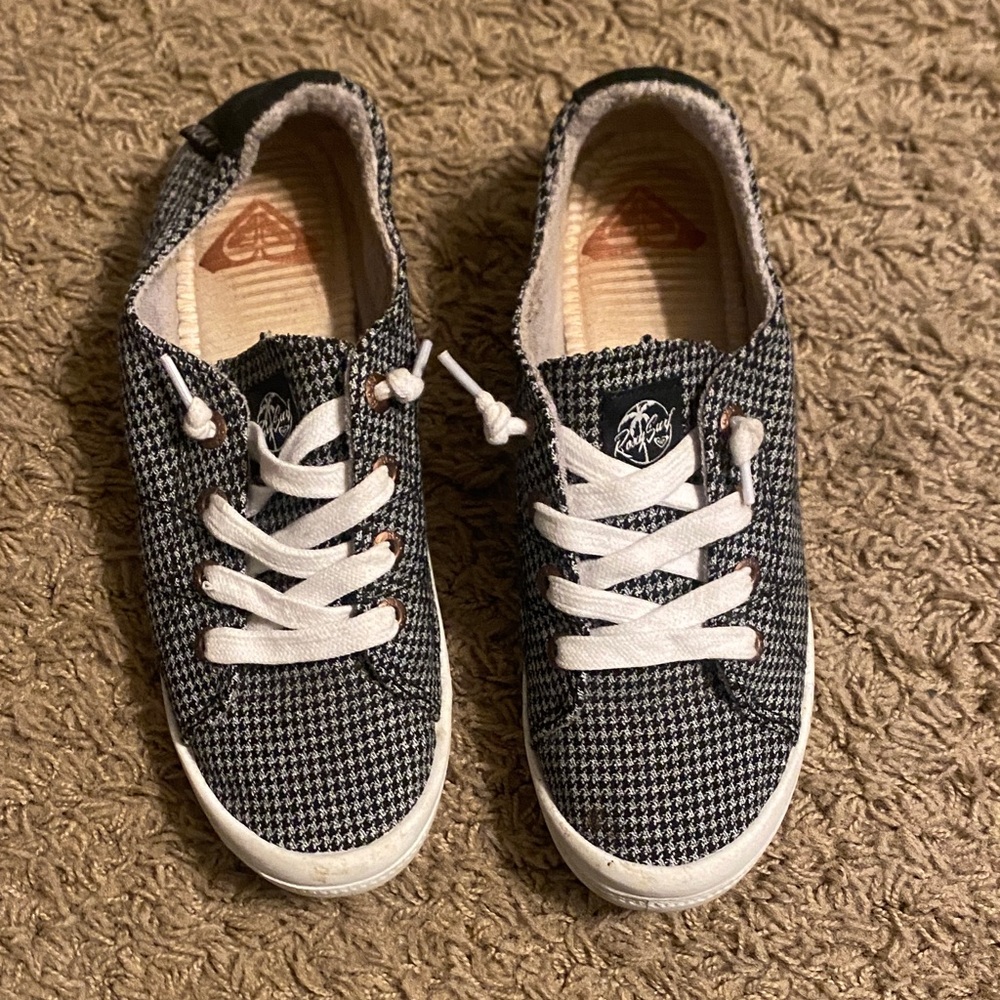 Roxy Black and White Women's Shoes
